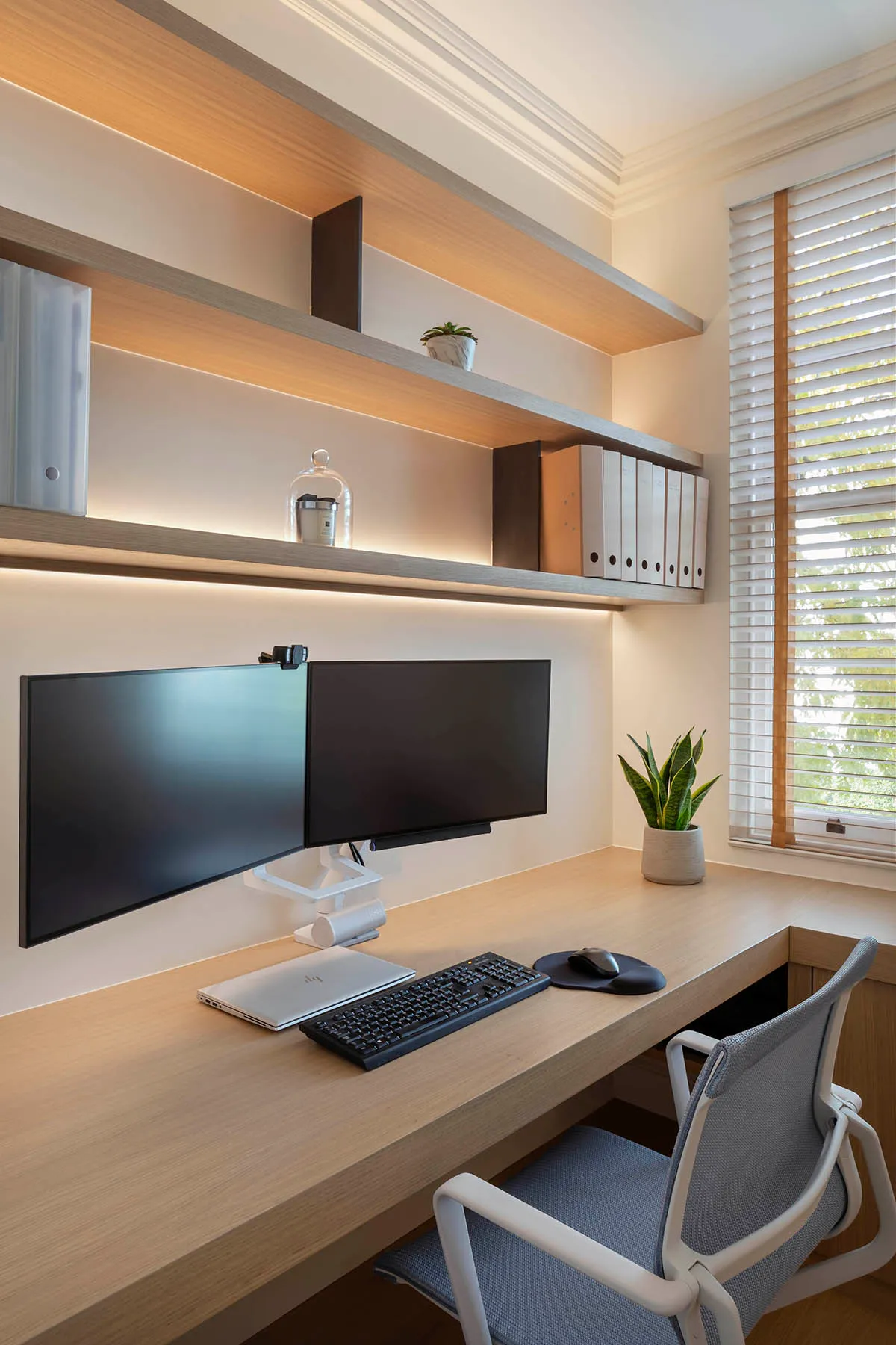 Home office desk with floating oak shelves