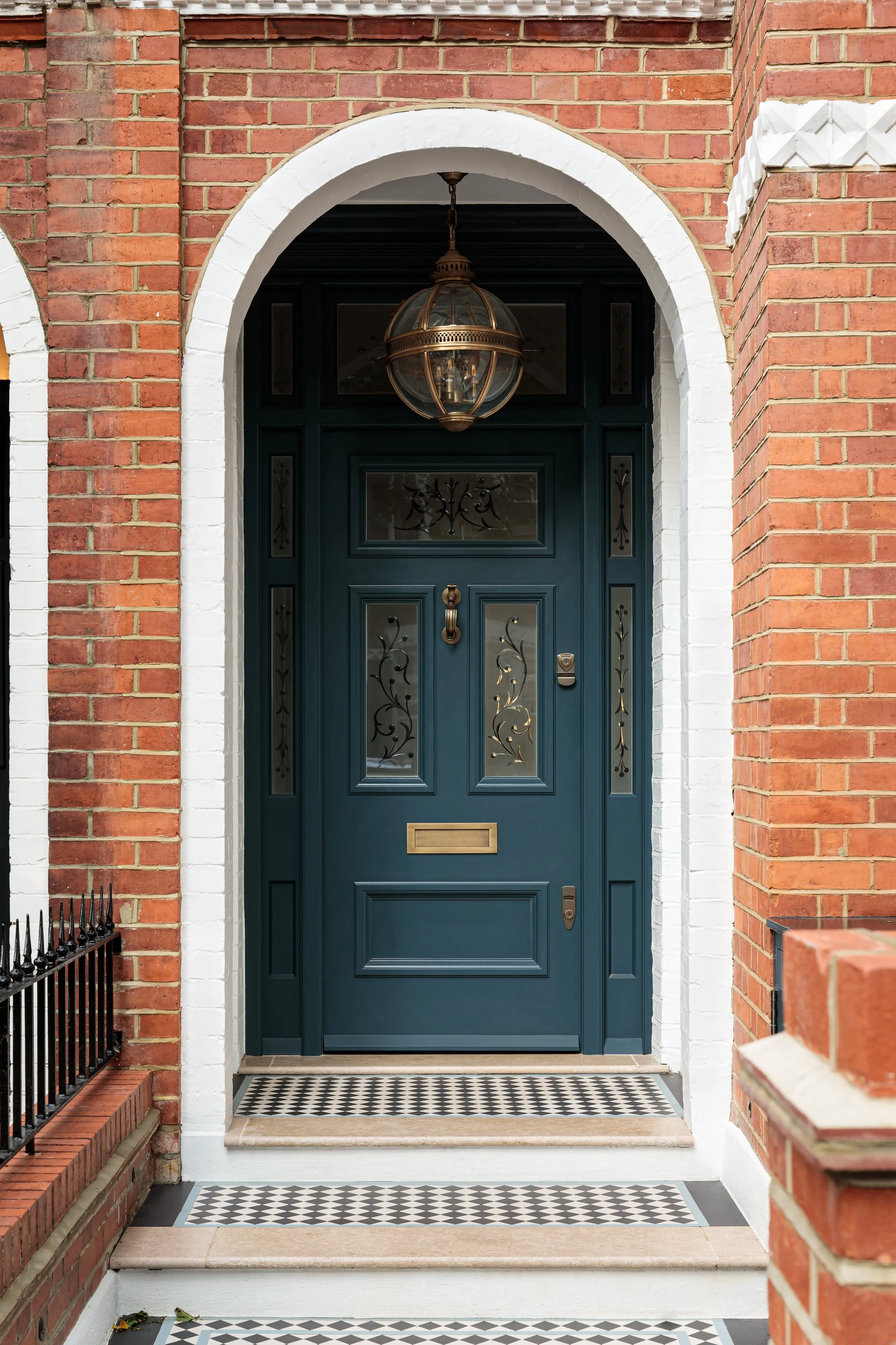 Lion House — photo 21